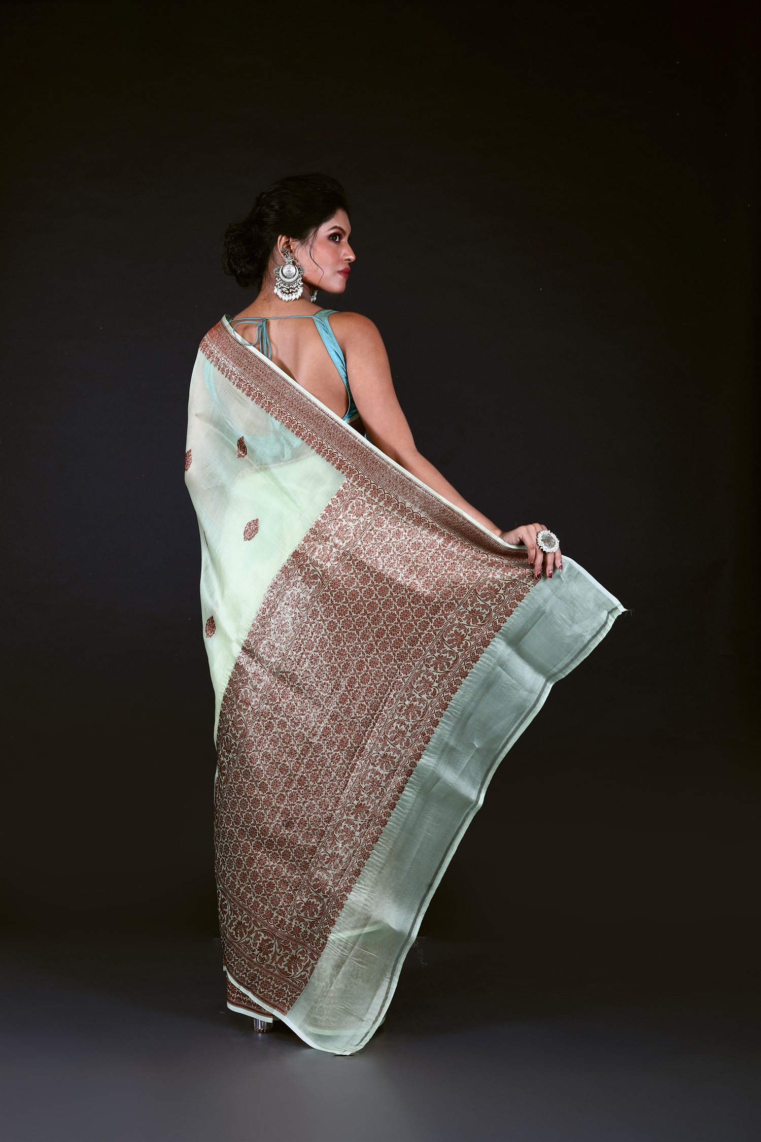 Pestle Green Pure Organza Silk Banarasi Handloom Saree with Zari work